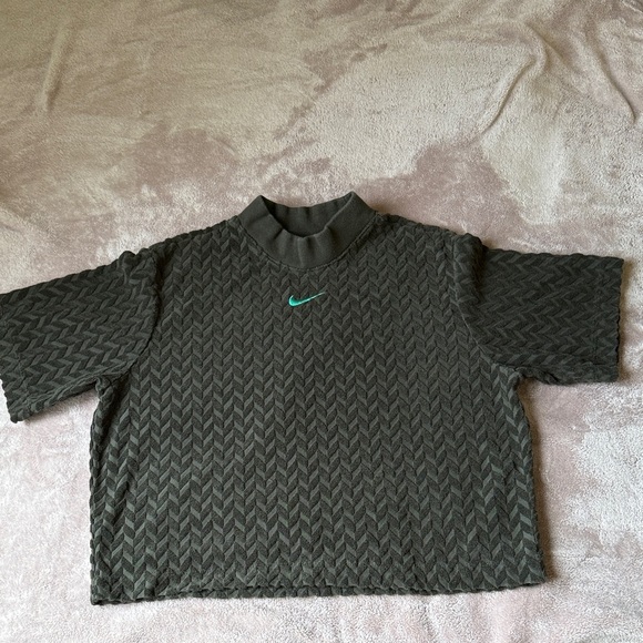 Nike Black Patterned Tee with Teal Swoosh - Picture 1 of 8